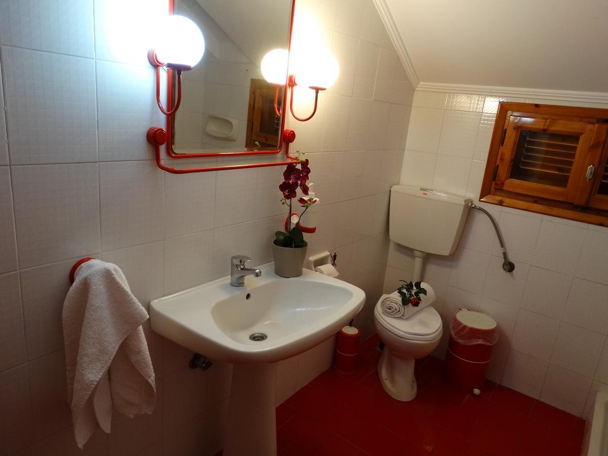 Christakos Apartments Vrasná Extérieur photo